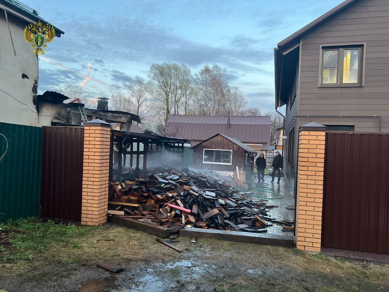 В Ногинске при пожаре в частном доме погибла семья из трех человек
