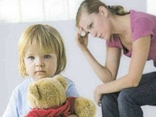 Родители по всей России жалуются на задержку детских пособий. Возможно, регионам не хватает денег