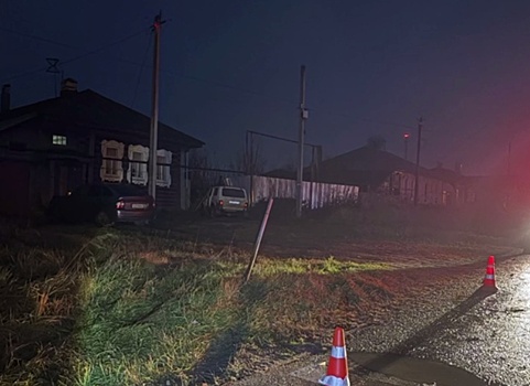 Пьяный водитель протаранил забор частного дома в Нижегородской области