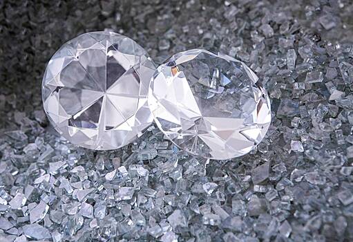 В МИД России заявили о подготовке ответа на санкции ЕС против российских алмазов