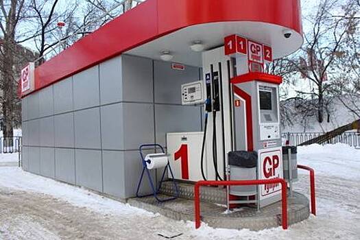 Саратовская область вошла в семерку регионов, где в прошлом месяце производители подняли цены на бензин