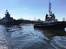 «Гремящий» прибыл в Кронштадт на торжества