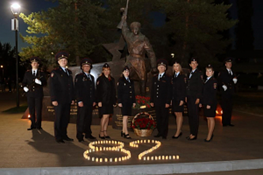 Сотрудники ГУ МВД России по Нижегородской области почтили память погибших в годы Великой Отечественной войны