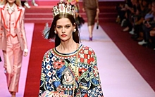 Dolce & Gabbana нанесли игральные карты на одежду