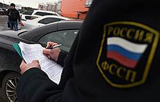 Приставы арестовали автомобили перевозчика в Таштаголе за долги по налогам