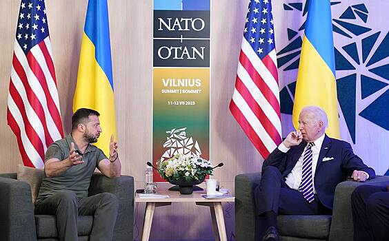 Байден счел Зеленского удовлетворенным после саммита НАТО