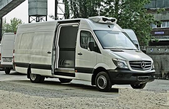 Компания Krossi изготовила рефрижератор с установкой Zanotti на базе Mercedes Sprinter