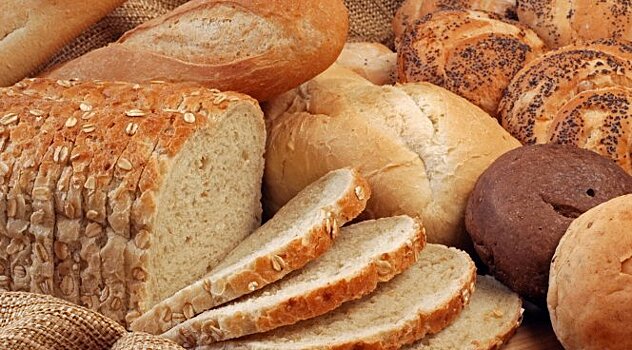 Ученые: хлеб опасен для женщин с раком груди