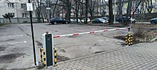 В Калининграде на Кирова снова закрыли бесплатную парковку