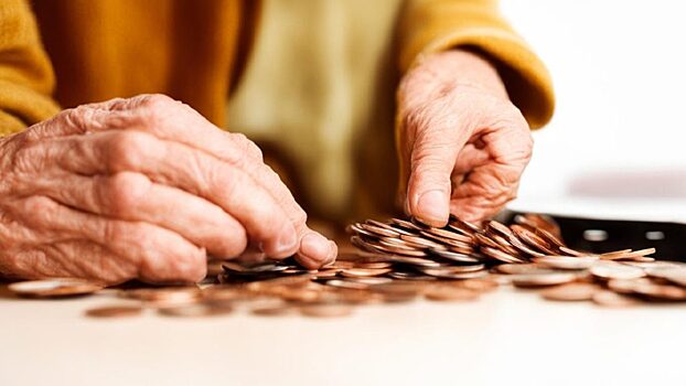 Вологодские прабабушки будут получать доплату к пенсии за внуков, которые находятся на их иждивении