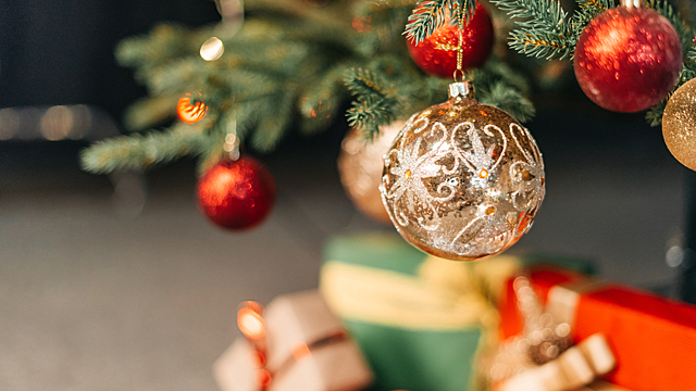 Когда стоит разбирать елку, согласно приметам