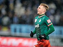 Глушенков, ставший лучшим игроком матча с «Уралом», получил кожаный мяч от «Гены Букина»