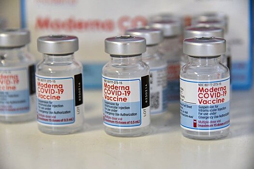 Япония приостановила вакцинацию препаратом Moderna