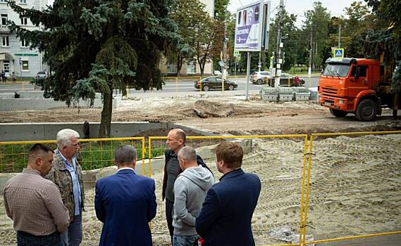 В Курске реконструкция площади возле «Куряночки» затягивается