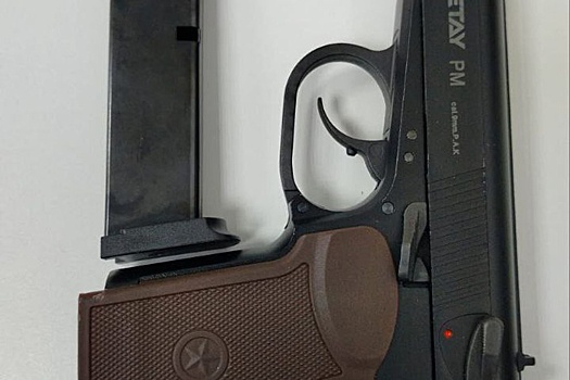 Мужчина выстрелил из пистолета в торговом комплексе в центре Сочи