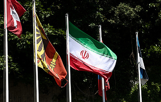 Иран готов гарантировать мирный характер ядерной программы за снятие санкций