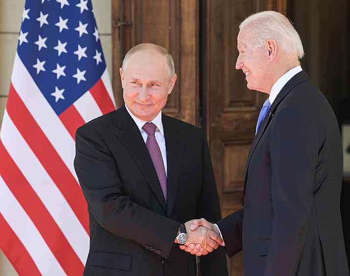 В начале лета Путин в Женеве встретился со своим американским коллегой Джо Байденом.