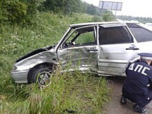 Три человека пострадали в сегодняшней автомобильной аварии (ФОТО)