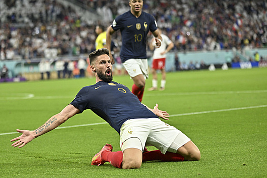 Франция победила Польшу в матче плей-офф ЧМ-2022