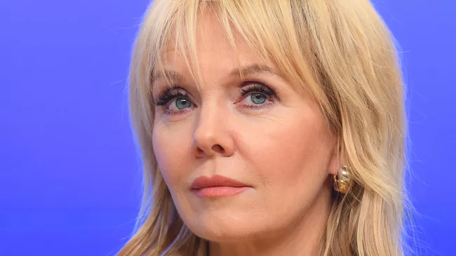58-летняя певица Валерия появилась в купальнике: с ее фигурой что-то странное