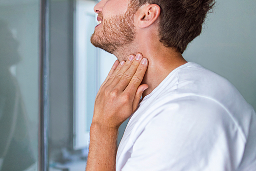 Названы симптомы избыточного количества гормонов щитовидной железы