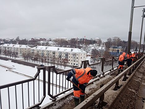 В Костроме расширяют дороги и убирают воду