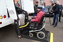 В Орле презентовали новый автобус для инвалидов