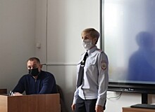 В Республике Башкортостан полицейские города Октябрьского провели лекцию для абитуриентов