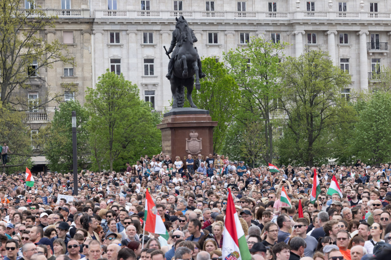 Политолог о протестах в Будапеште: «Запад проводит показательную порку»