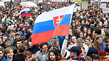 В Братиславе тысячи человек приняли участие в шествии против коррупции