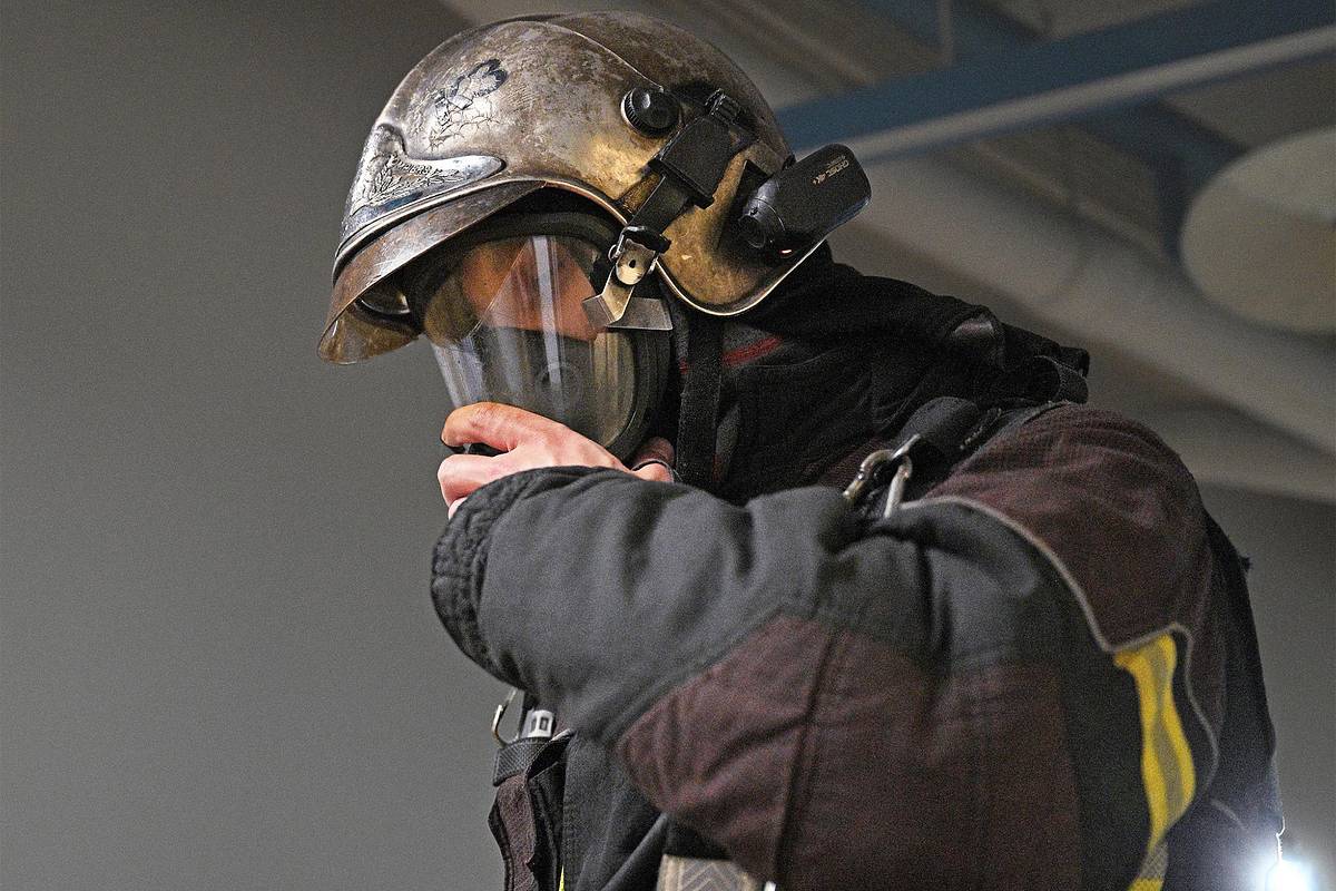 Полсотни пожилых россиян эвакуировали из-за пожара в пансионате