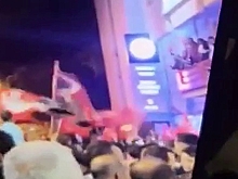 Оппозиционный турецкий политик погиб во время празднования победы партии