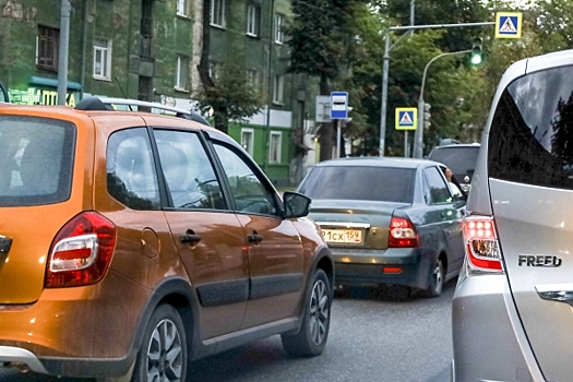 Инсценировщиков ДТП больше чем на 4 миллиона рублей осудили в Новосибирске