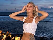 Модель из ревности разбила голову российской блогерше в клубе на Бали