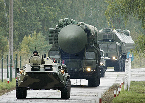 Более 700 младших военных специалистов школы техников РВСН завершают сдачу выпускных экзаменов