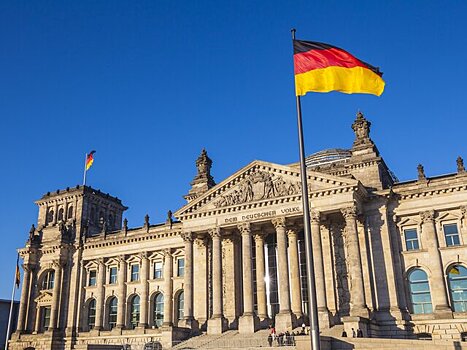 Экономика Германии будет рушиться, пока страна не покинет конфликт на Украине – СМИ