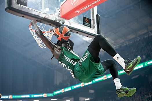 «Панатинаикос» обыграл «Анадолу Эфес» и вышел в полуфинал Евролиги