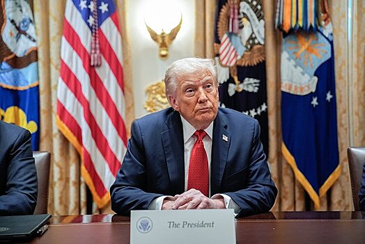 Трамп прокомментировал телефонный разговор с Моди