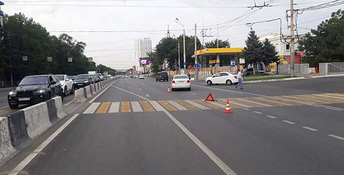 С улиц Ростова за ночь вывезено 500 кубометров снега