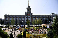 Тело мужчины нашли в фонтане "Каменный цветок" в центре Екатеринбурга