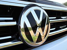 Volkswagen Touareg сможет парковаться без участия человека