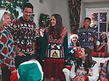 Страшно красивые! Как «уродливые» рождественские свитера стали традицией и покорили Голливуд