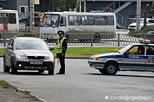 Автоинспекторы попросили свердловчан притормозить