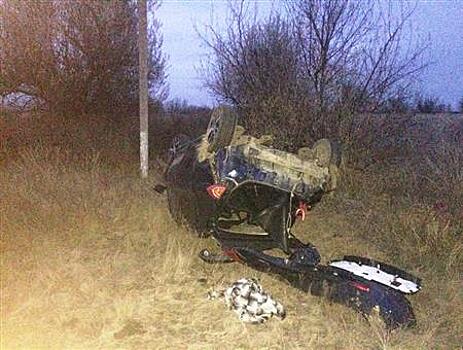 Водитель опрокинувшегося в кювет Lifan скрылся и бросил пострадавшую пассажирку