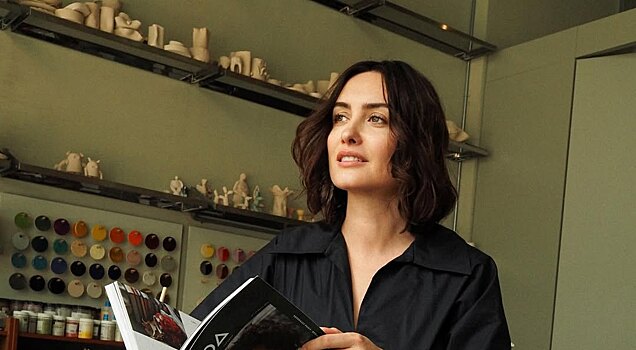 Жена Басты опубликовала фото в купальнике