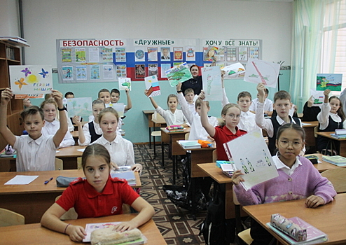 Школьники из города Гаджиево приняли участие во Всероссийской акции «Письмо солдату»