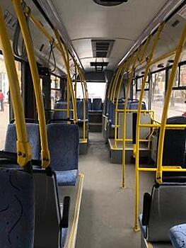 В Калининграде пассажирка получила травмы, упав в салоне автобуса