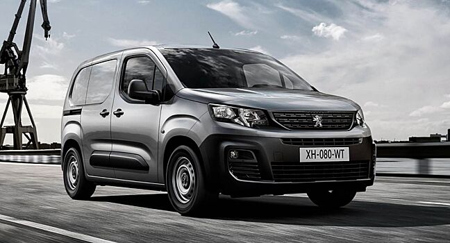 Названы российские цены на новый Peugeot Partner