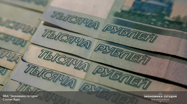 Петербуржец оплатил крупный штраф за кражу виски ради продажи машины