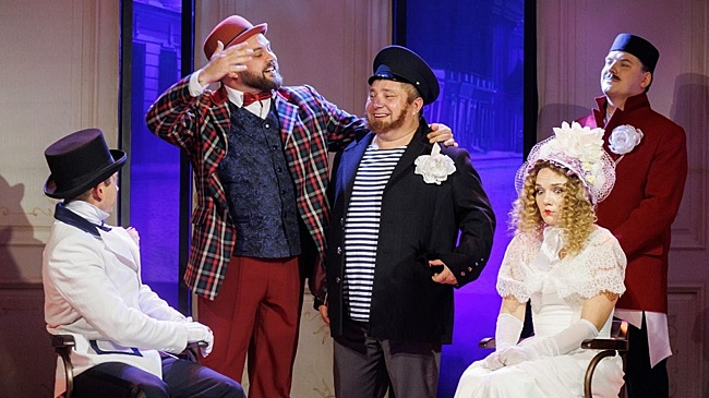 Артисты херсонского театра поставили спектакль с коллегами из Ярославля